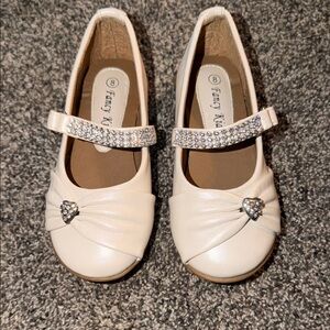 Girls White Mary Jane Dress Shoes with Rhinestone Strap